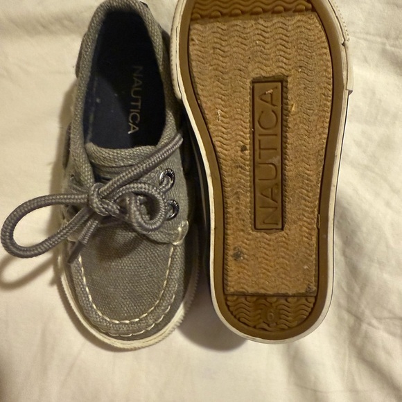 BOYS' NAUTICA TODDLER SPINNAKER BOAT SHOES - Picture 2 of 6